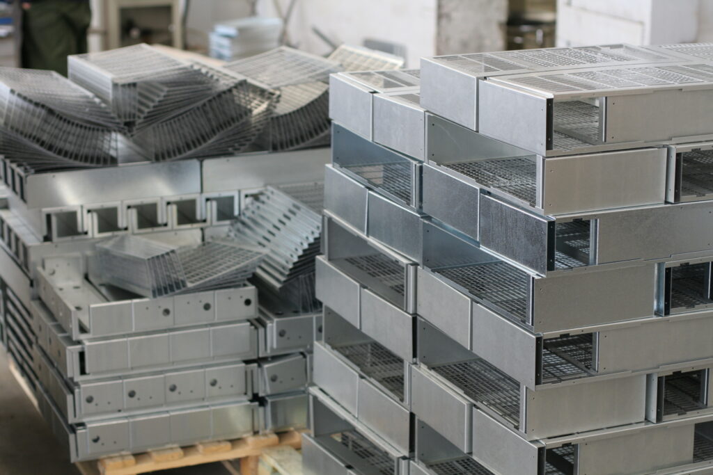 5 Best Materials for Sheet Metal Box Fabrication